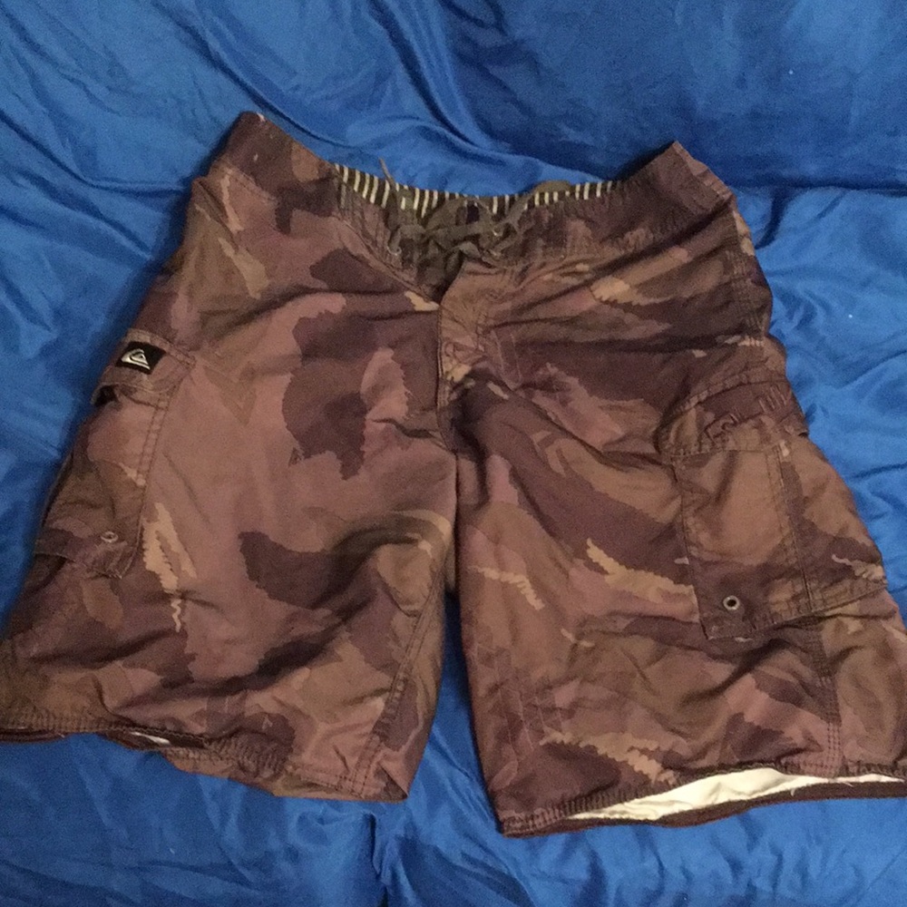 Quiksilver Brown Cargo Shorts Lightweight Casual